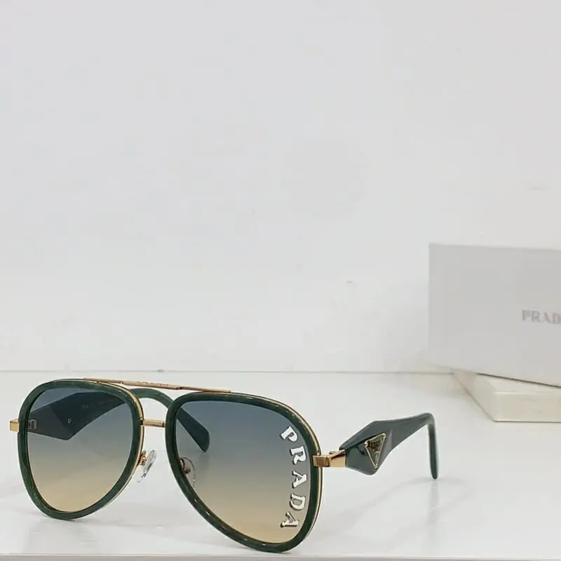 prada aaa qualite lunettes de soleil s_123422a